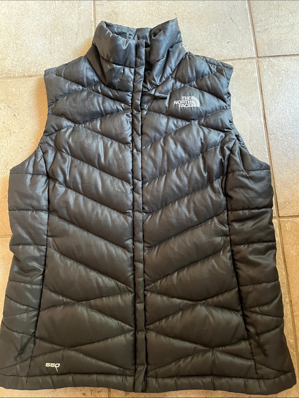 The North Face Women's Black Chevron Quilted Insulated Vest
